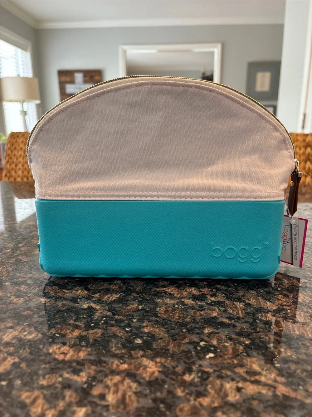 NWT Bogg Bag beauty and the bogg (9x7x3 Cosmetic Bag) - Picture 2 of 12